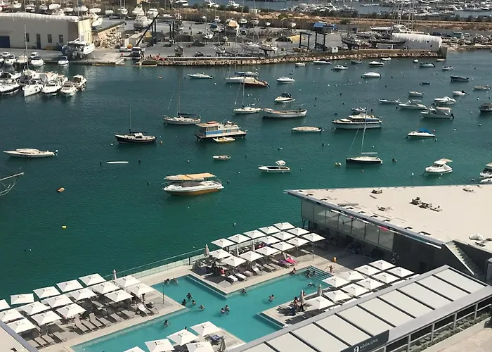 Waterfront Hotel Sliema