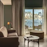 Waterfront Hotel