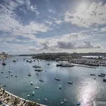 Waterfront 4*