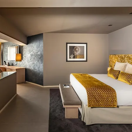 Waterfront Hotell
