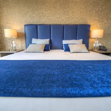 Hotel Waterfront 4*