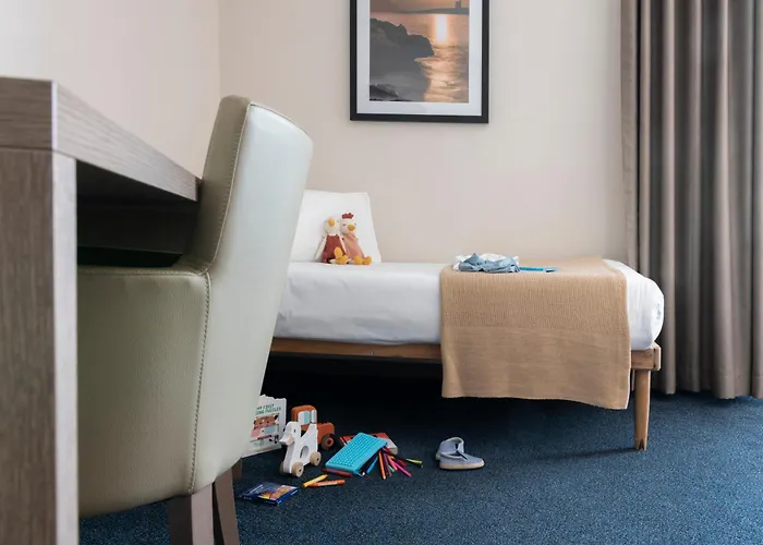 Waterfront 4* Слима