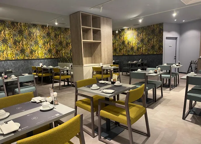 Waterfront Слима