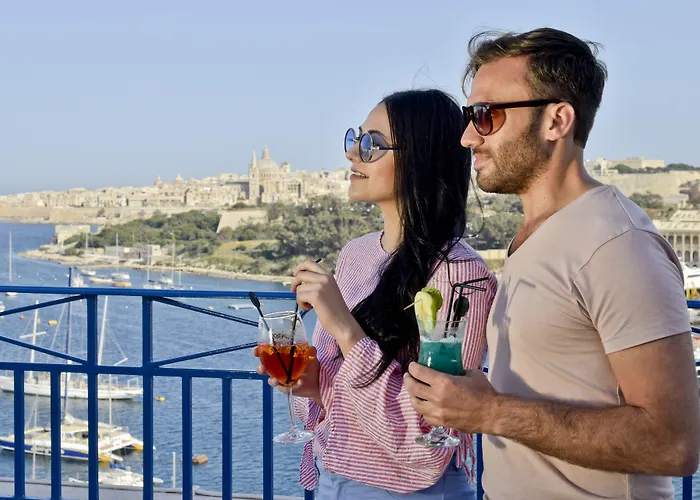 Отель Waterfront 4*