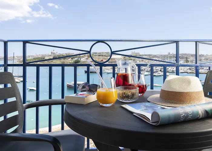 Hotell Waterfront 4*