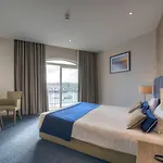 Waterfront 4*