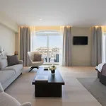 Waterfront 4*