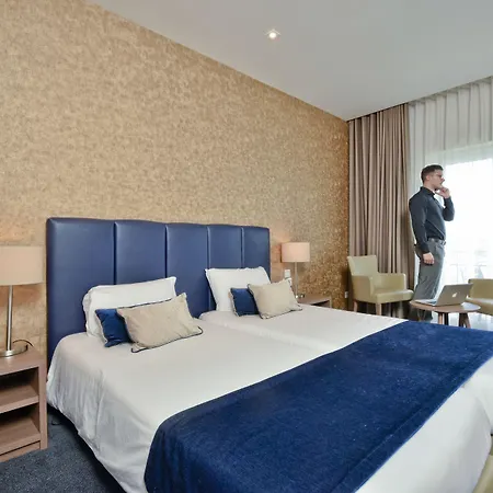 Waterfront Hotel